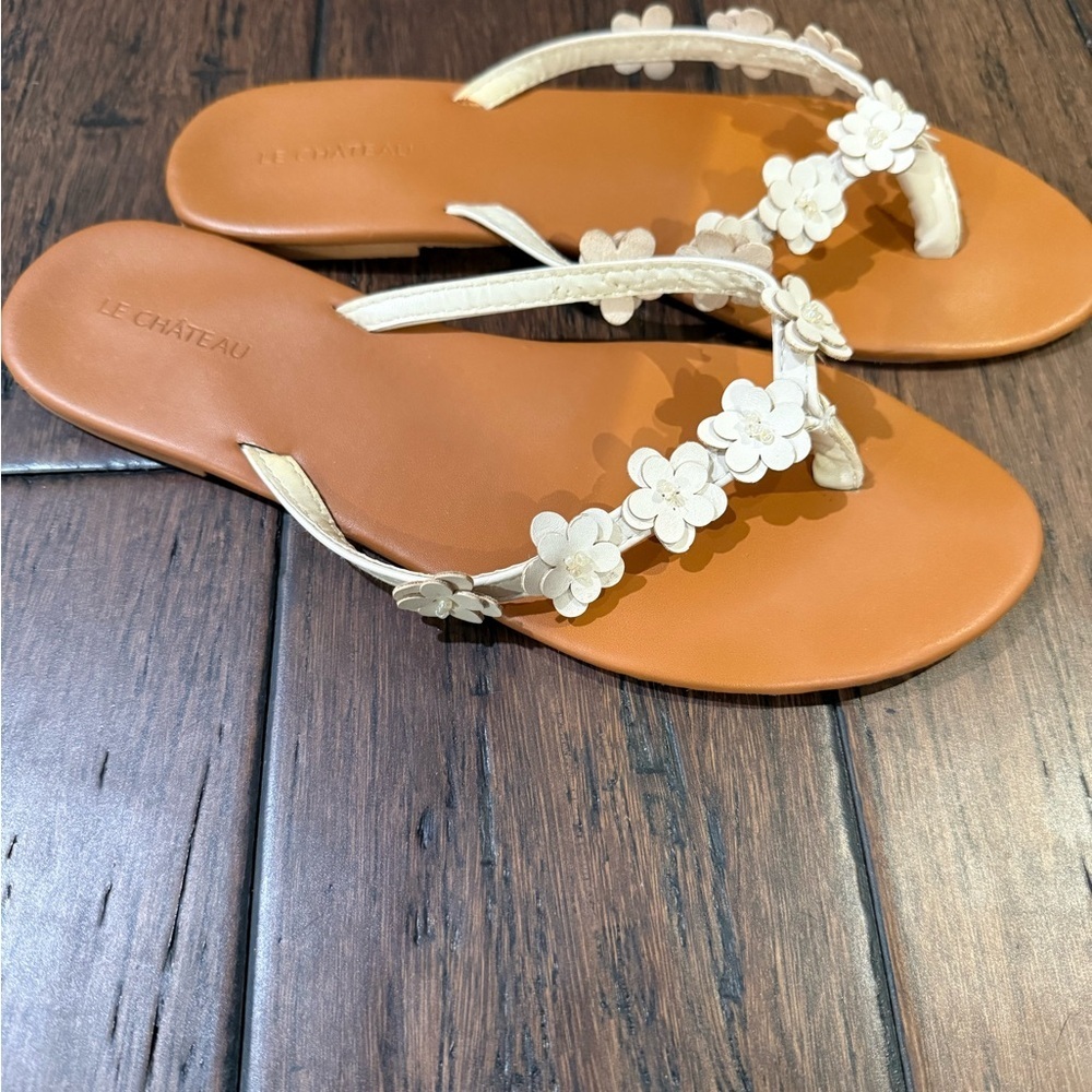 Le Chateau Women's Sandals with Floral Accents - Cream and Tan